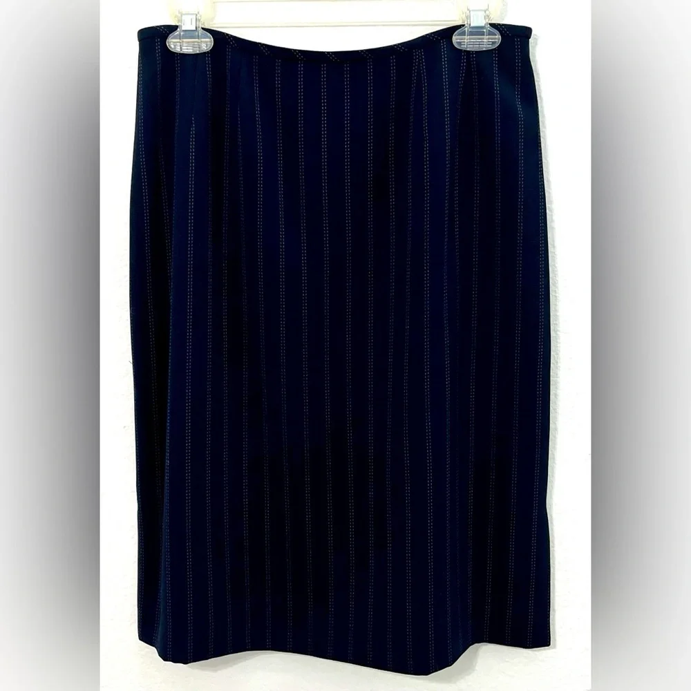 Tahari Navy Double Pinstriped Suit Jacket and Skirt Size 6 - Picture 4 of 7